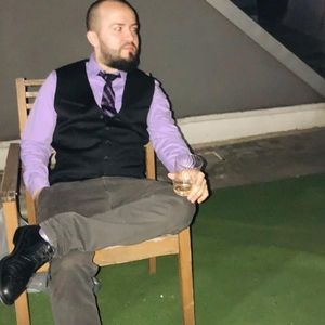 Meet your Posher, Stavros